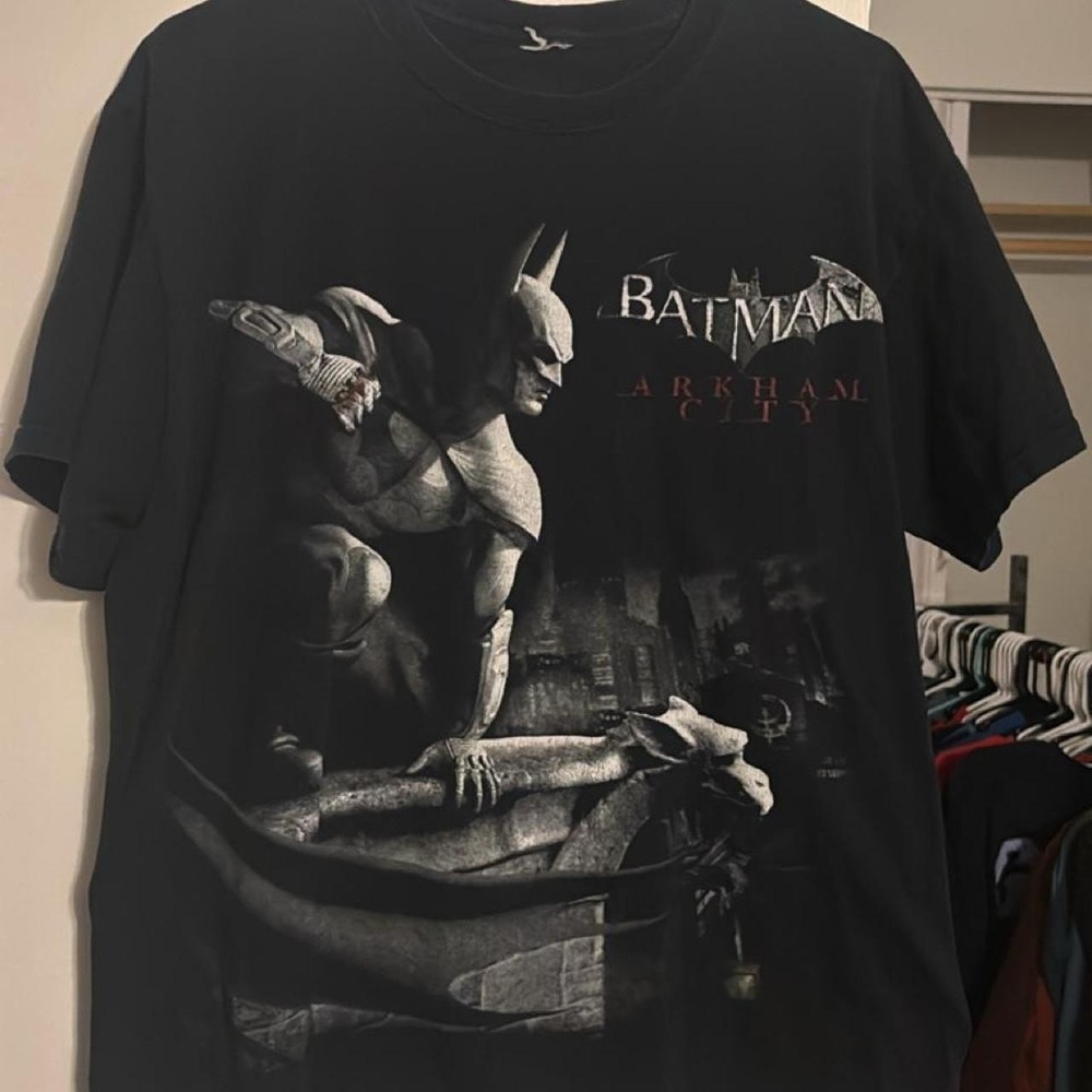 Batman Arkham City black t-shirt with Batman graphic